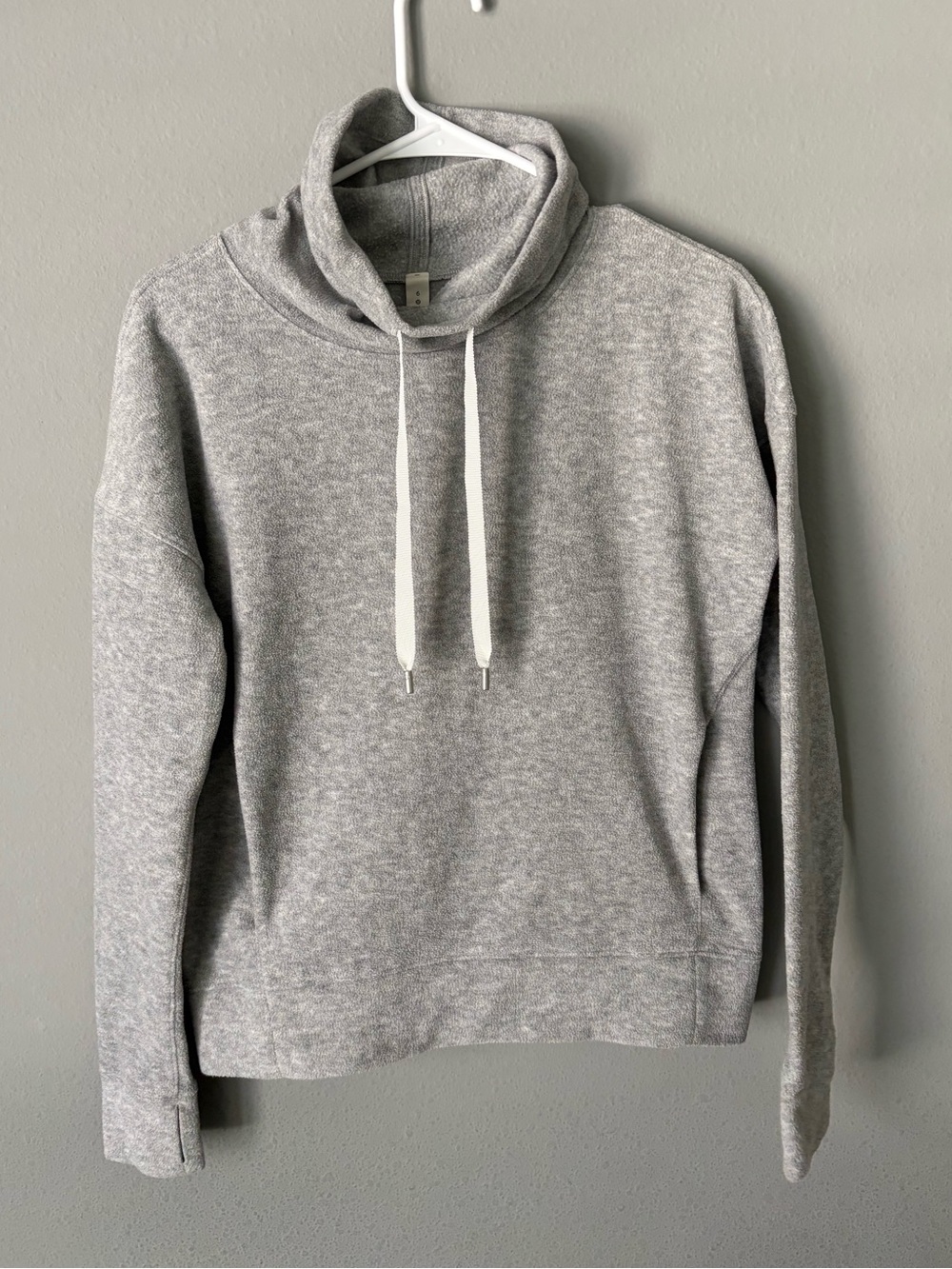 Lululemon Grey Fleece Mock Neck Pullover Women’s Size 6